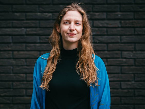 Woordkunstenaar Myrthe Nauta met ‘Grijze regenbogen'