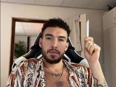 Shorttracker Hoogerwerf heeft eigen tattooshop