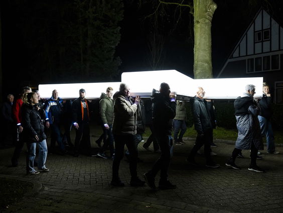 Liedje van Henk Westbroek 'Zelfs je naam is mooi' in The Passion