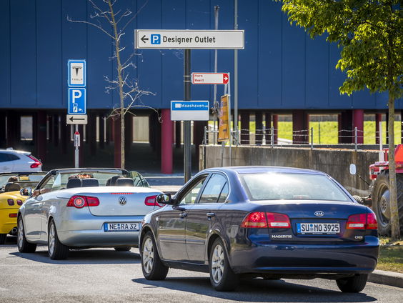 Jos van Rey, Dirk Franssen en Charlotte van Dijk Pieters over Design Outlet Roermond