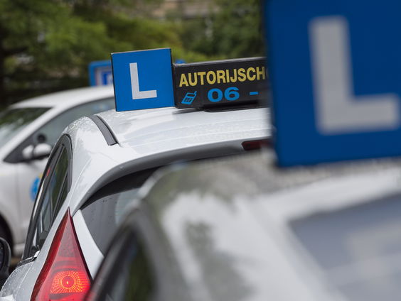 CBR Enschede herstart praktijkexamens