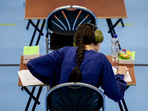 Hoe kunnen scholen kinderen een veilige haven bieden?
