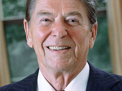 Terug naar 1988: belangrijke Amerikaanse militairen worden aangeklaagd voor de Iran-Contra affaire