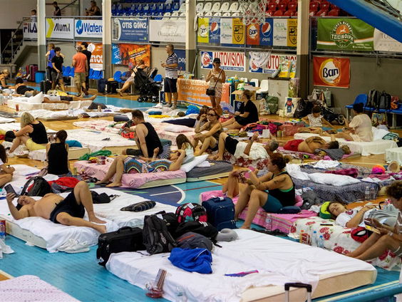 Stand.nl: Reisorganisaties moeten bij natuurgeweld meer verantwoordelijkheid nemen voor hun toeristen