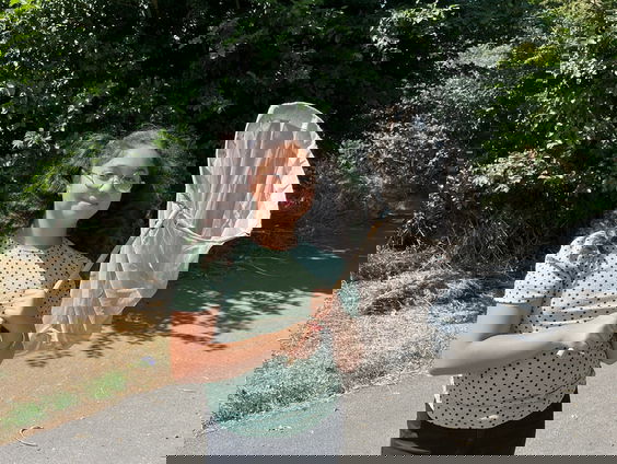 Op pad met Miral, een elfjarige bijenfan