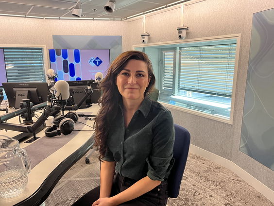 Melody Deldjou Fard over de Iraanse revolutie in wording