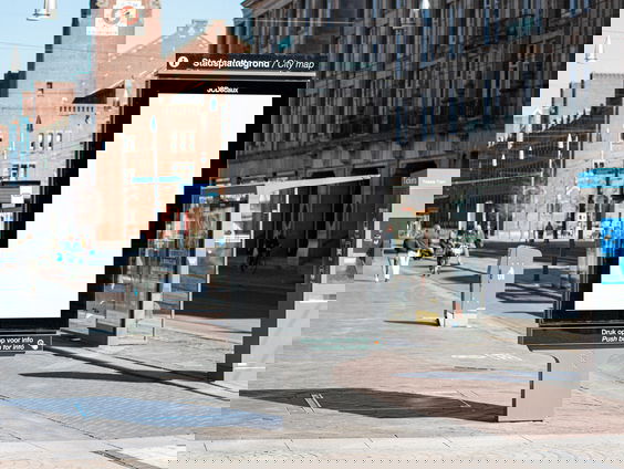 5000 digitale reclameschermen vandaag kunst