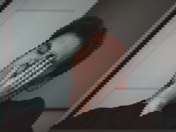 KNO-artsen: horeca moet volumeknop omlaag draaien om tinnitus te voorkomen