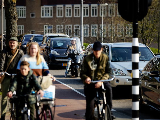 Stand.nl: 'We moeten meer fietsen'