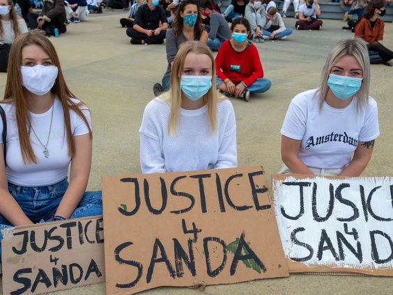 Zaak Sanda Dia blijft de gemoederen bezig houden in België, wat is er aan de hand?