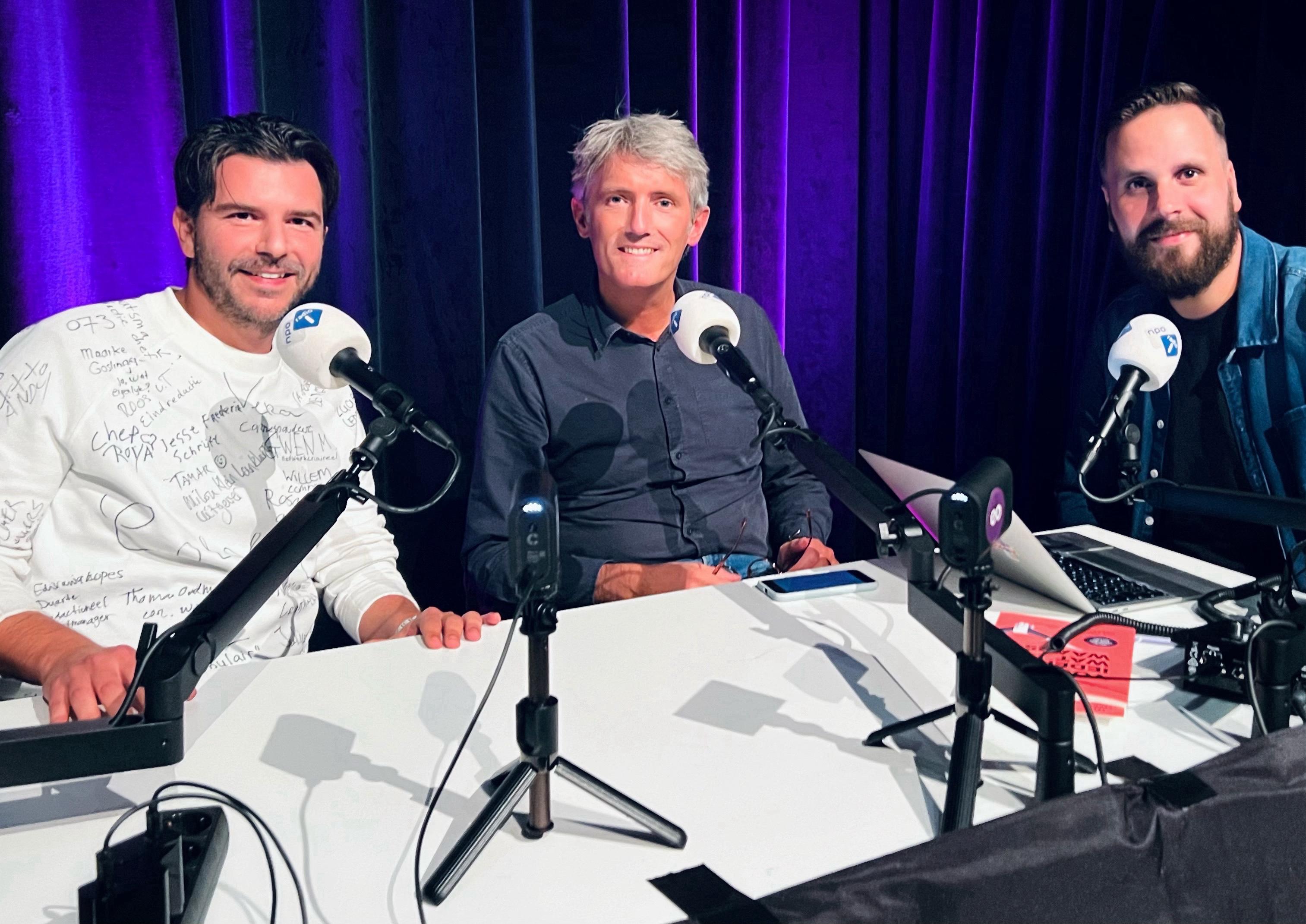 Rob Wijnberg van De Correspondent preekt het voortuigangsgeloof | NPO