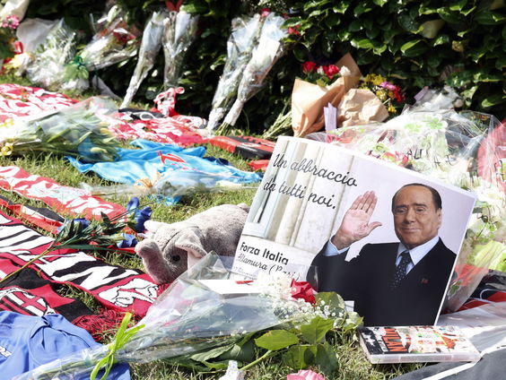 Italië neemt afscheid van overleden oud-premier Silvio Berlusconi