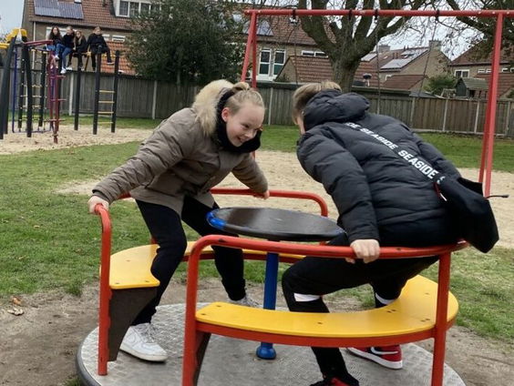 Kinderen hebben baat bij risco's tijdens het spelen