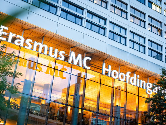 Apotheek van het EMC begintmet initiatief tegen vervuiling in ziekenhuizen: meer paracetamollen in tabletvorm dan infuus