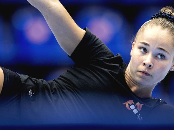 Eythora Thorsdottir turnt weer met plezier