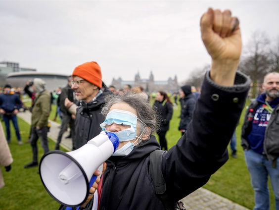 Hebben pubers in lockdown zich wel genoeg misdragen?