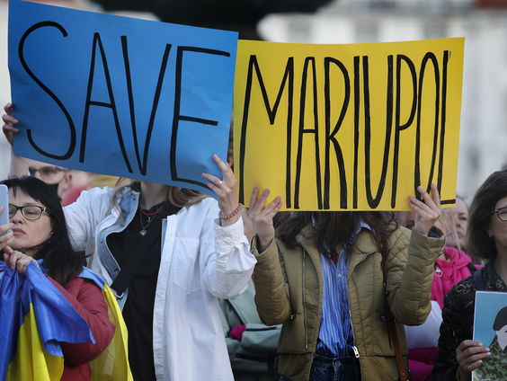 Rusland claimt Marioepol; Poetin noemt de inname van Marioepol een succes