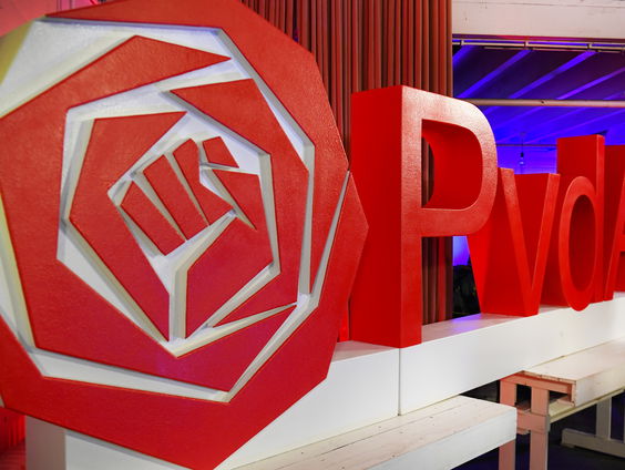 Is Partij van de Arbeid nog wel een sociaaldemocratische partij?
