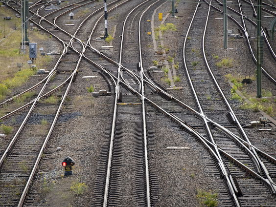 Doen de NS en politiek voldoende tegen geweldsincidenten op het spoor?