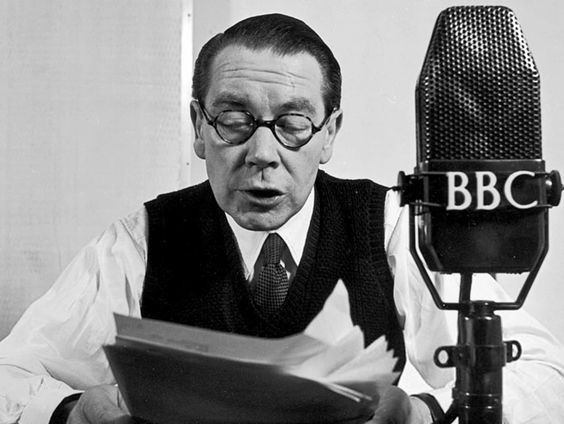 Radio historicus Huub Wijfjes over de eerste uitzending van de BBC