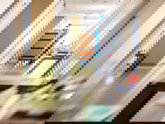 Wassen volgens islamitische tradities in Rotterdamse zorginstelling