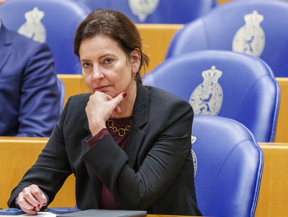 Extra actie van Franc Weerdwind om druk op gevangenissen te verminderen