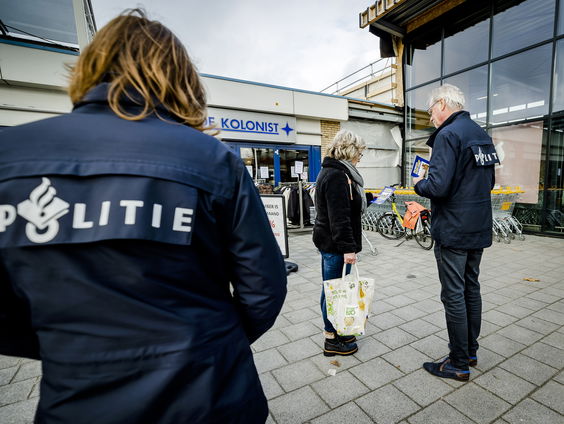 De rol van de politieagent in een gepolariseerde samenleving