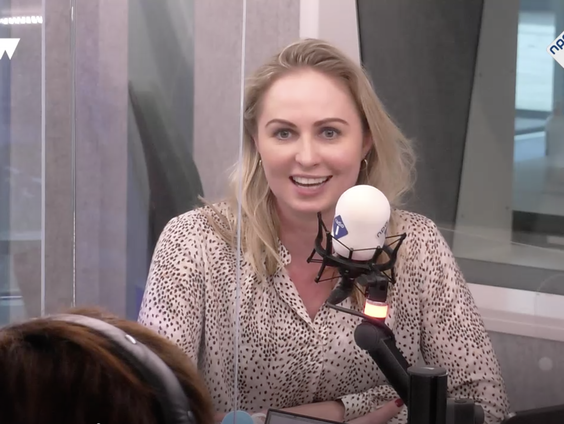 Queeny Rajkowski over de vreemde LinkedIn-uitnodigingen van recruiters: "Check before you connect."