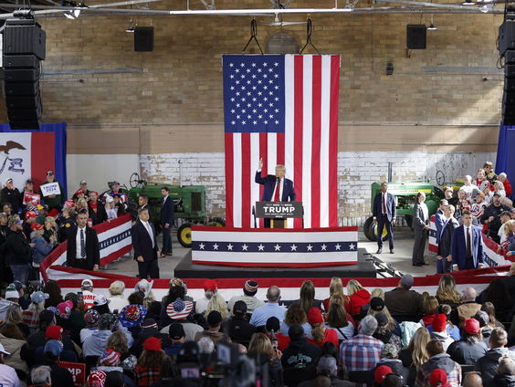 Campagnekoning Trump neemt het op tegen Republikeinse partijgenoten