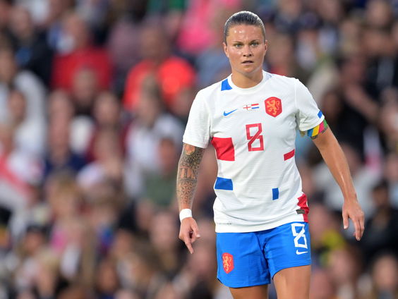 De playlist van de Oranjevrouwen: wat luistert Sherida Spitse op jacht naar EK-goud?