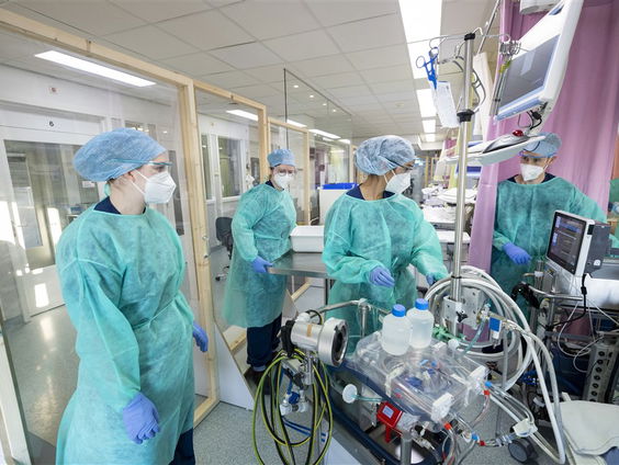 Stand.nl: Er moet een extra vangnet komen voor longcovidpatiënten.