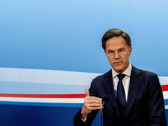 Rutte: "Het kabinet gaat demissionair verder"