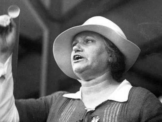 Anouk van Mil over voormalig Tweede Kamerlid Suze Groeneweg