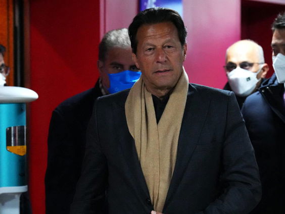 De belangen rondom Imran Khan