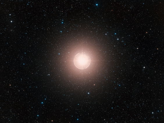 Wat is er aan de hand met de Betelgeuze ster?