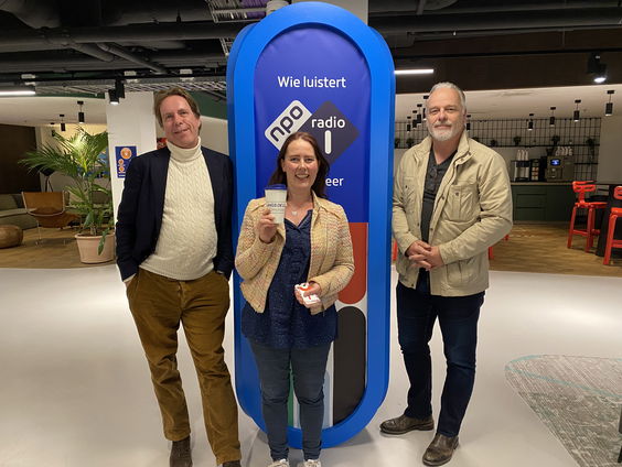 Nieuwsforum over Derksen, Koningsdag en overlijden Henny Vrienten