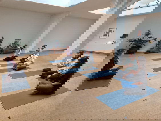 Langs bij Baanbrekers, waar eerste generatie studenten elkaar steunen.