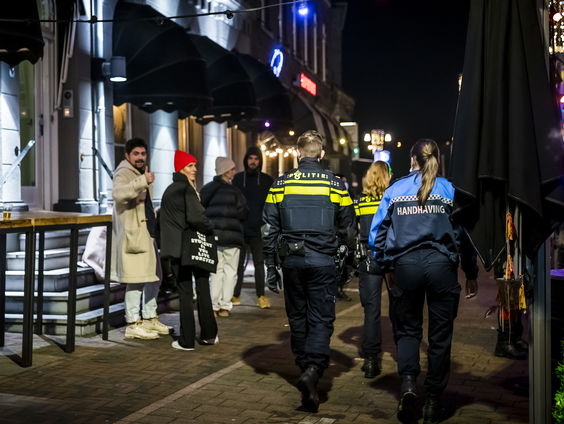 Politie pleit voor versoepeling coronaregels