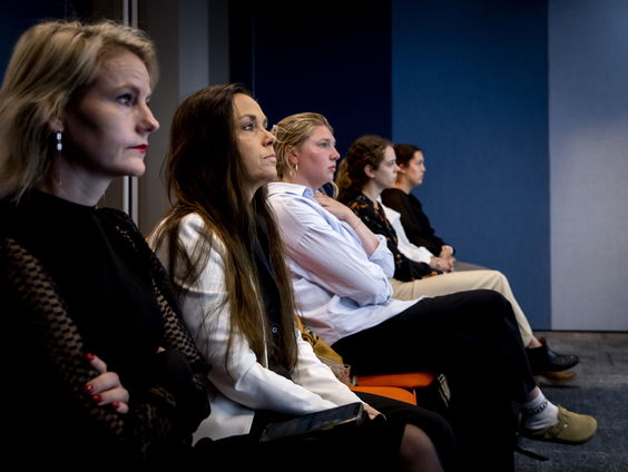 Marjan Olfers en Kim Koumans reageren op resultaten dansdossier