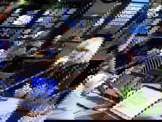 Tafelproat Heracles: een initiatief tegen eenzame ouderen in Almelo