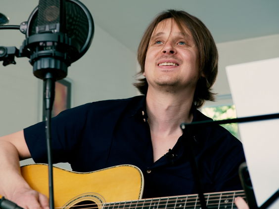 Bertolf, singer-songwriter