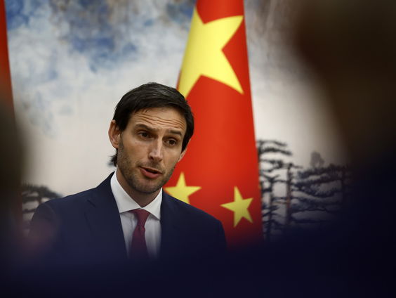 Minister van Buitenlandse Zaken Hoekstra in Peking