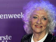 Schrijfster Nelleke Noordervliet wint Gouden Ganzeveer