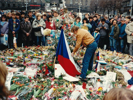 Terug naar Toen: Fluwelen Revolutie in Praag