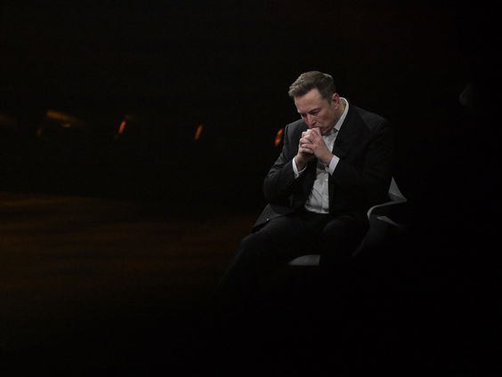 Hebben miljardairs als Elon Musk teveel macht?