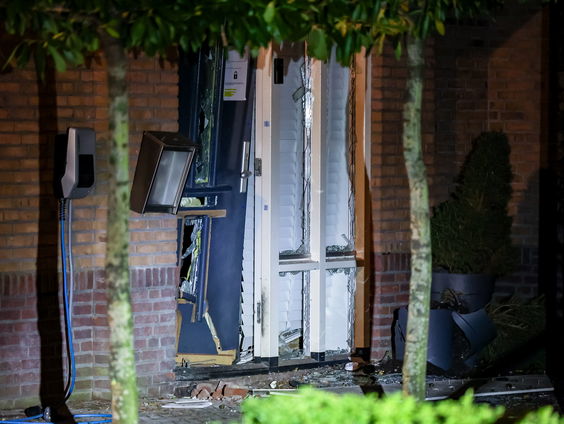 Burgemeester over aanslag bij loodgieter Vlaardingen