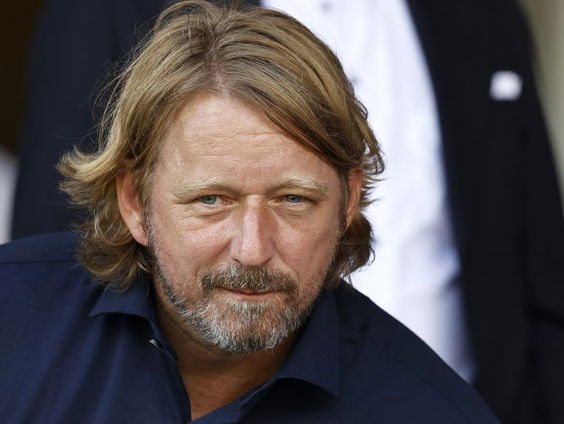 Ajax-chaos bereikt kookpunt: technisch directeur Sven Mislintat per direct ontslagen