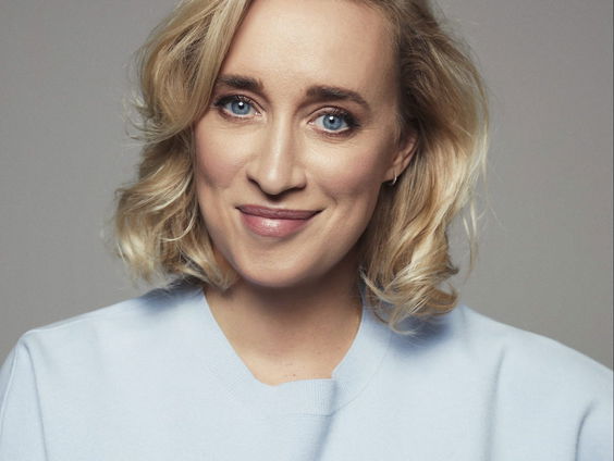 Eva Jinek, presentatrice en journalist