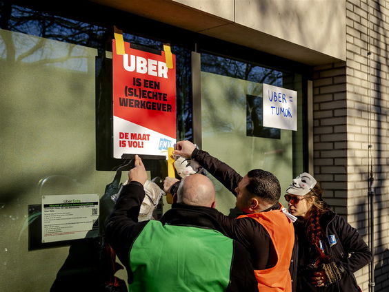 Uber-directeur reageert op onderzoek naar uurloon chauffeurs