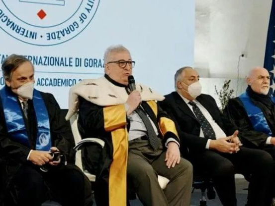 Italiaanse universiteit blijkt nep